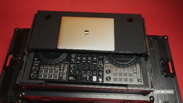 Amazon.com: Gator Cases ONYX Series Flight Case with Upper Deck